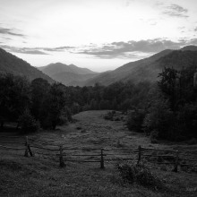 P8250139-bw---2018-08-25-at-19-28-46-(1)