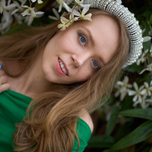 Арина в цветах #2