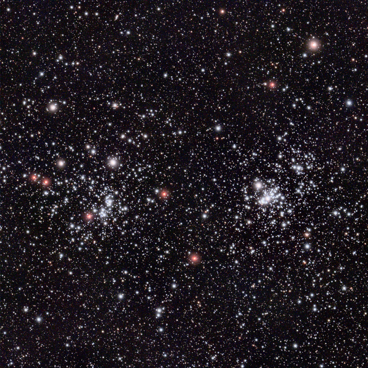 Двойное скопление в Персее (Хи Аш Персея / NGC 869)