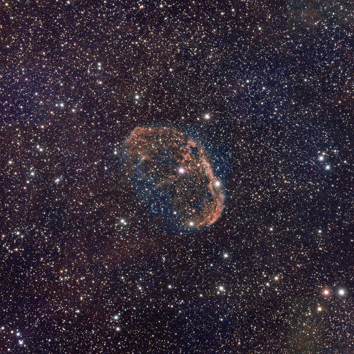 NGC 6888 — эмиссионная туманность в созвездии Лебедь